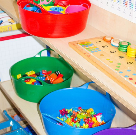 red-gorilla-tubtrug-leksak